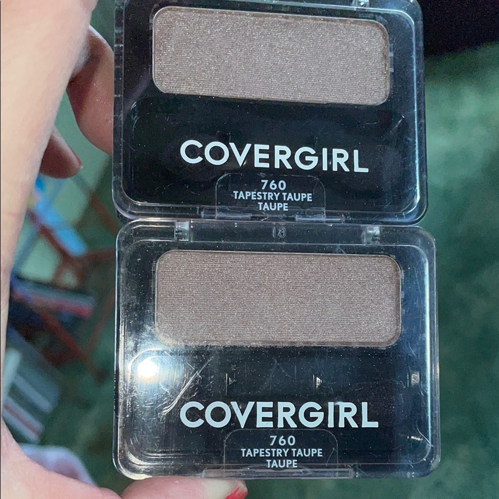 COVERGIRL Sealed Enhancer Eye Shadow TAPESTRY TAUPE X2